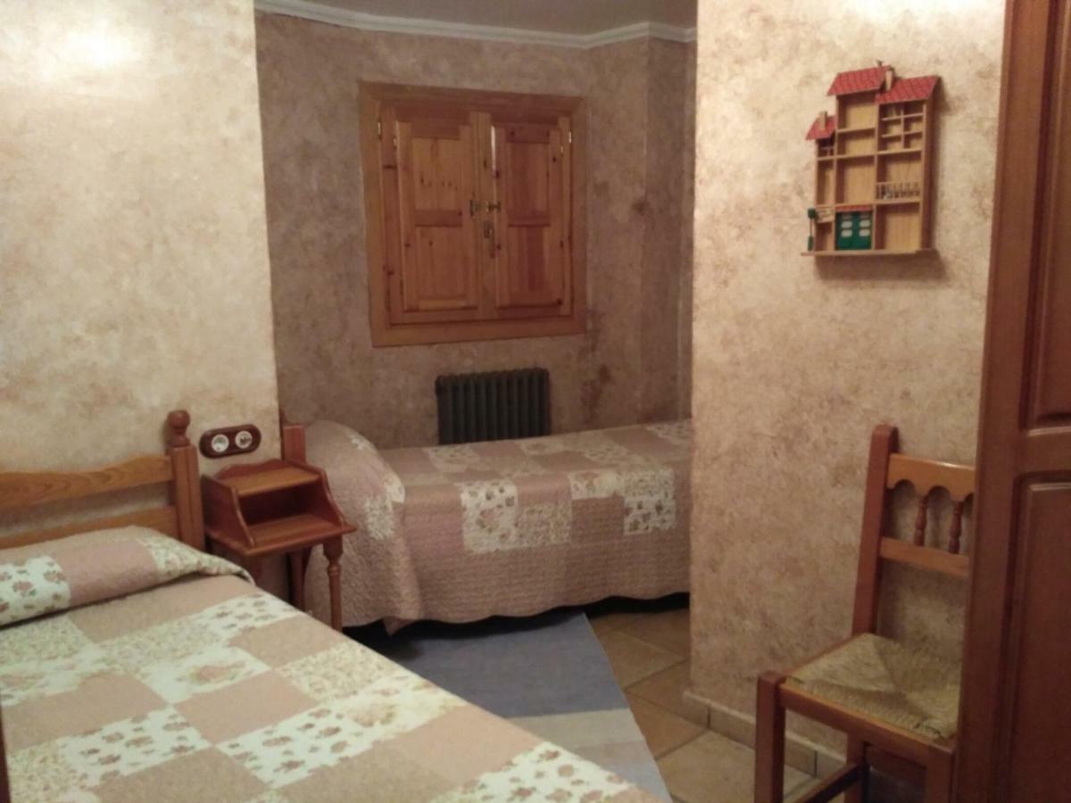 Angues Casa Marzo旅馆 外观 照片